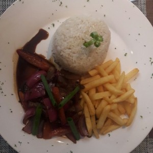 Lomo Saltado