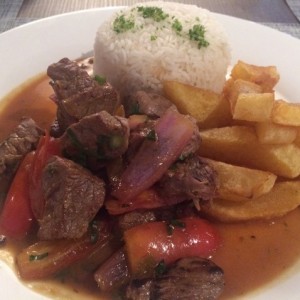 lomo saltado