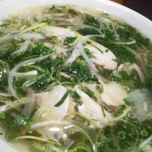 Pho de pollo 