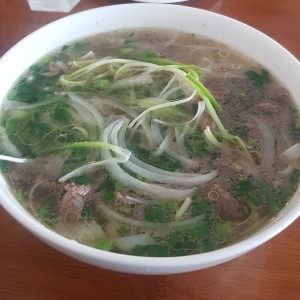 pho de carne mixta