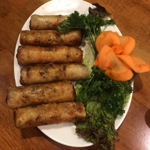 Rollos fritos de puerco