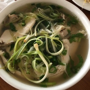 pho de  pollo