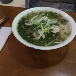 Pho chico de pollo