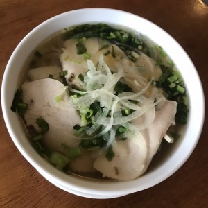 Pho de carnes mixtas