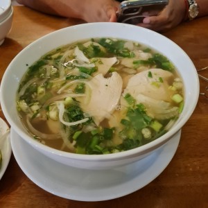 Pho de pollo