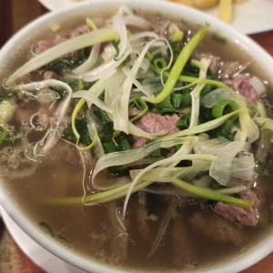 pho puerco salteado