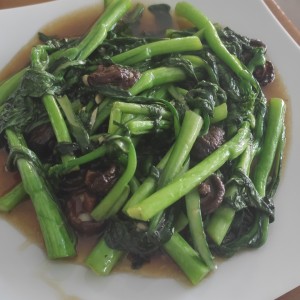 Cai Xao Nam (mostaza salteada con hongos)