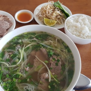 Pho de Res bien cocido 