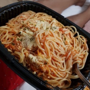 espaguetti de pollo