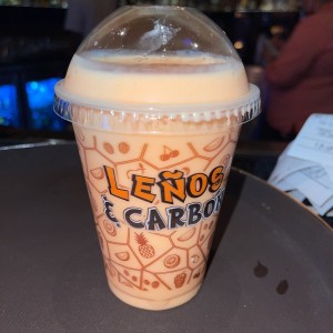 Jugo de papaya en leche