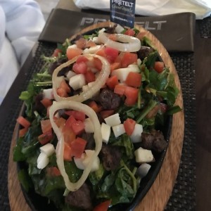 ensalada com carne