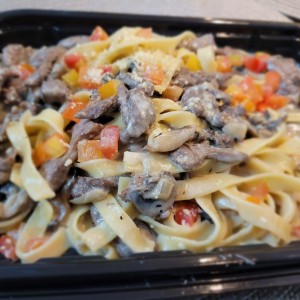 PASTAS - STEAK FETUCCINI