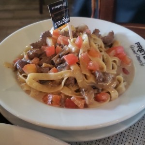 PASTAS - STEAK FETUCCINI