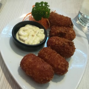 Croquetas de cangrejo