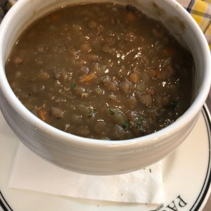 sopa de lentejas