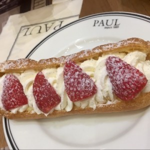 eclair de fresa