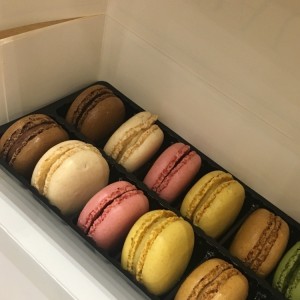 mini macaroons