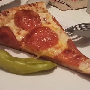 Peperoni con borde de queso