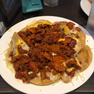 Nachos Mixtos (pastor y chorizo) 