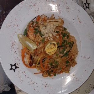 Pad thai de mariscos