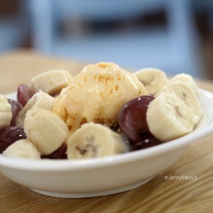 Simple Bunch con helado de Mango y leche condensada