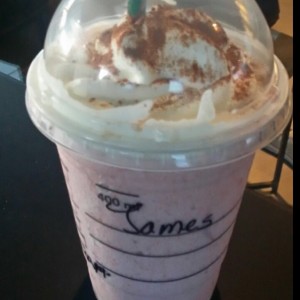 Frappe strawberry and cream