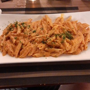 Pasta - Pennette vodka salmone