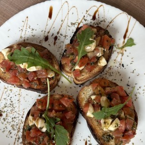 Bruschetta Caprese