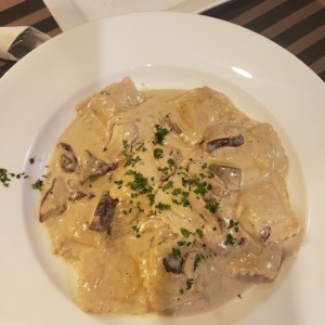 Ravioli porcini e tartufo