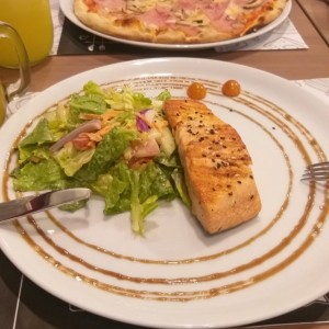 Salmone alla griglia