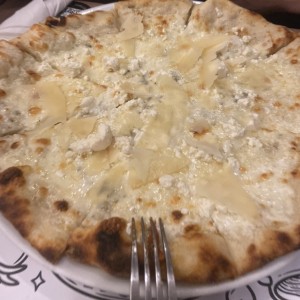 Pizze Speciali - Quattro Formaggi