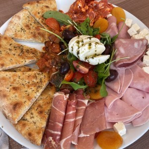 Antipasti - Antipasto Italiano