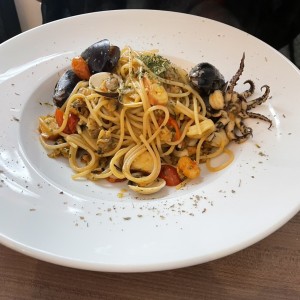 Pasta frutti di mare