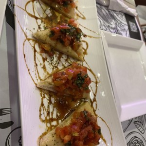 Bruschetta de tomate