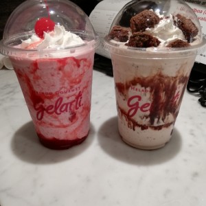 milshakes brownny, y frutos del bosque