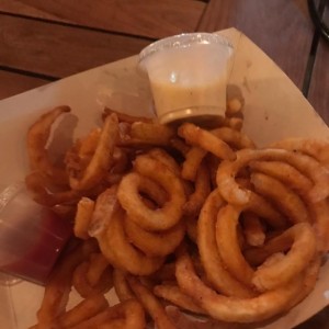 curly fries