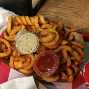 curly fries