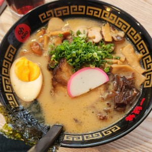 RAMEN TOKOTSU