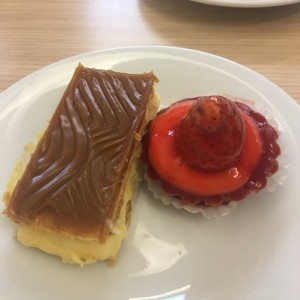 tartaleta de fresa y miloja de dulce de leche