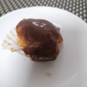 Profiterol de manjar