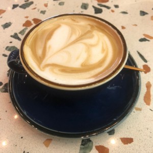 Capuchino con leche de almendra