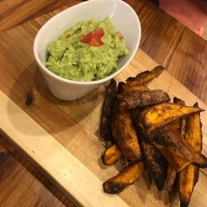 Guacamole con papa dulce