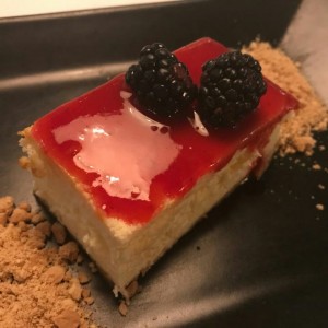 cheesecake de fresa con mora