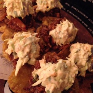 Patacones con pulled pork