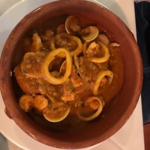 PLATOS FUERTES - Filete de Corvina