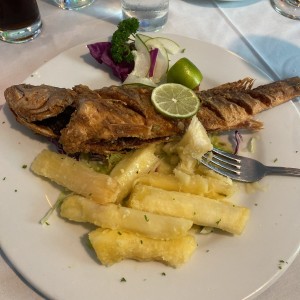 Del Mar - Corvina Frita Entera