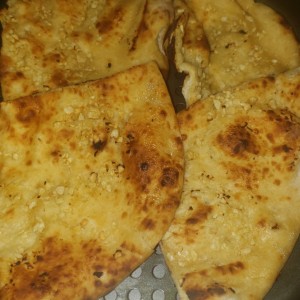 naan de ajo