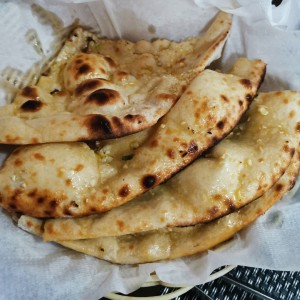 Pan/ Bread - Garlic Naan