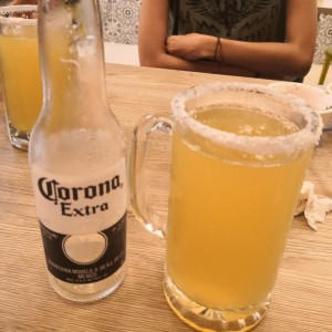 Michelada de Corona