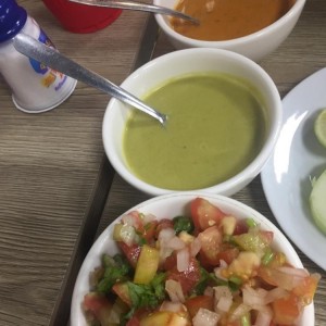 pico de gallo y salsas